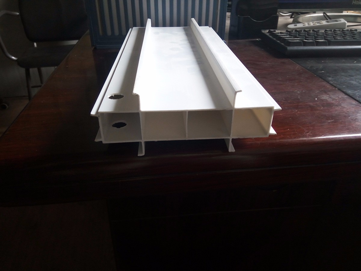 江西立面拉缝板 (1)150MM宽拉缝板